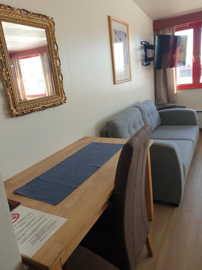 Mehamn Arctic Hotel Kültér fotó